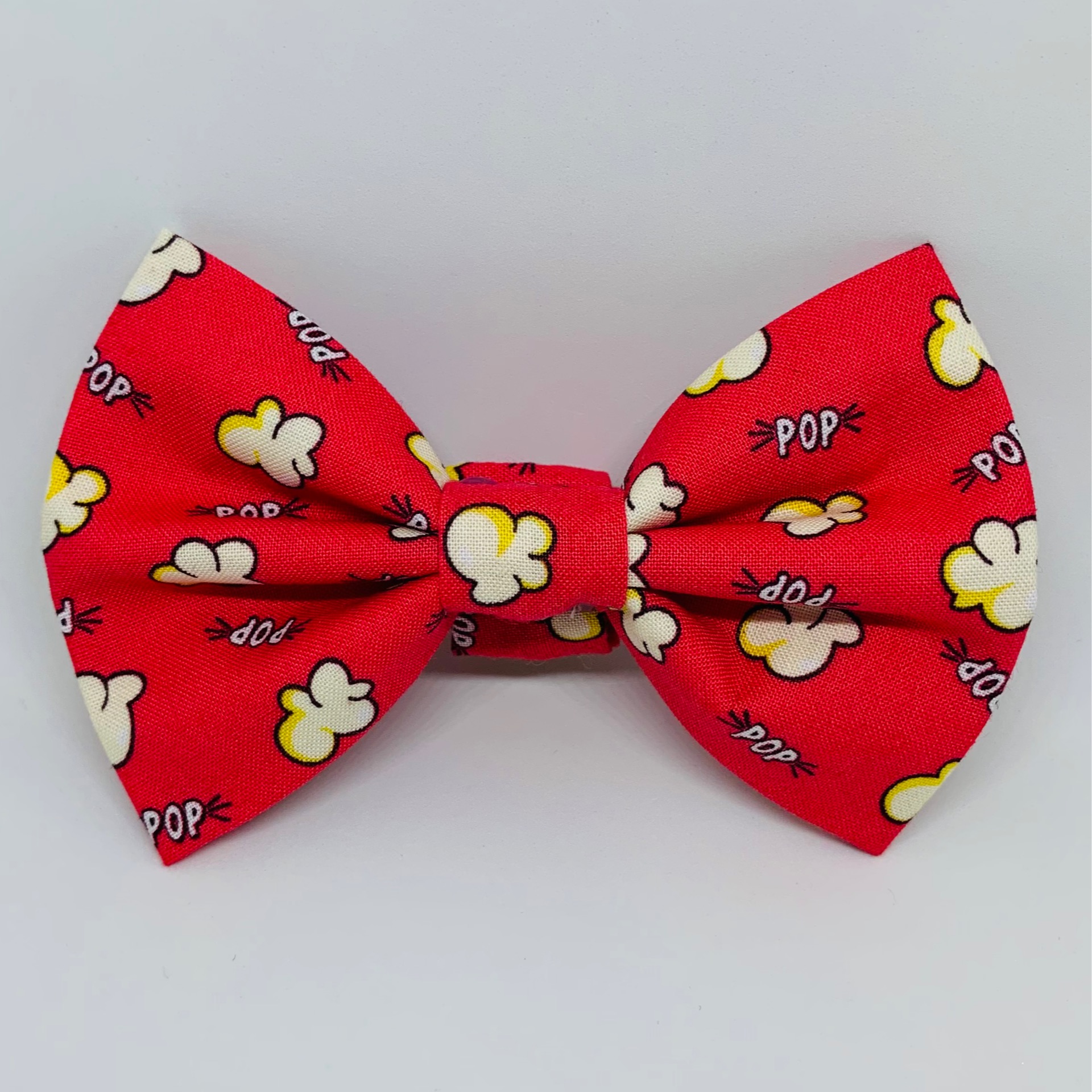 bow tie with velcro dog Zags